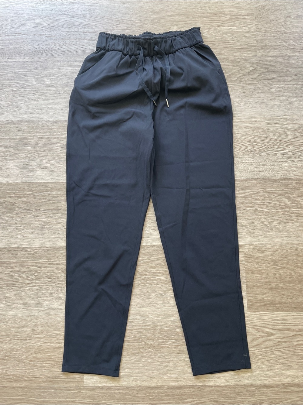 Lululemon Athletica Black Drawstring Tapered Pants Jogger Athletic Comfortable